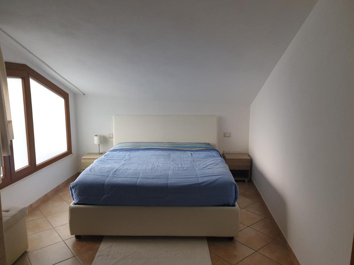 Villa La Casa Di Sara à Pula Extérieur photo